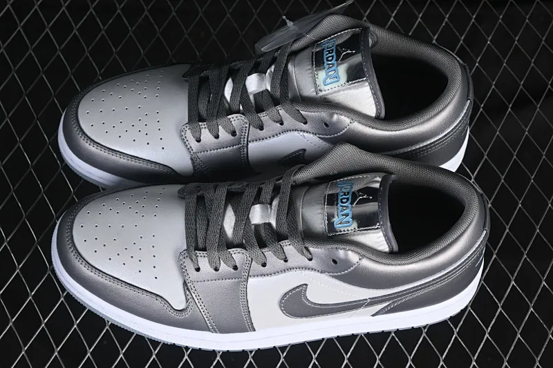 All Categories Air Jordan Jordan Series Basketball Shoes Air Jordan 1 Low Air Jordan 1 Low AJ1 Joe 1 Space Silver Retro Culture Leisure Sports Shoes HV4398-014